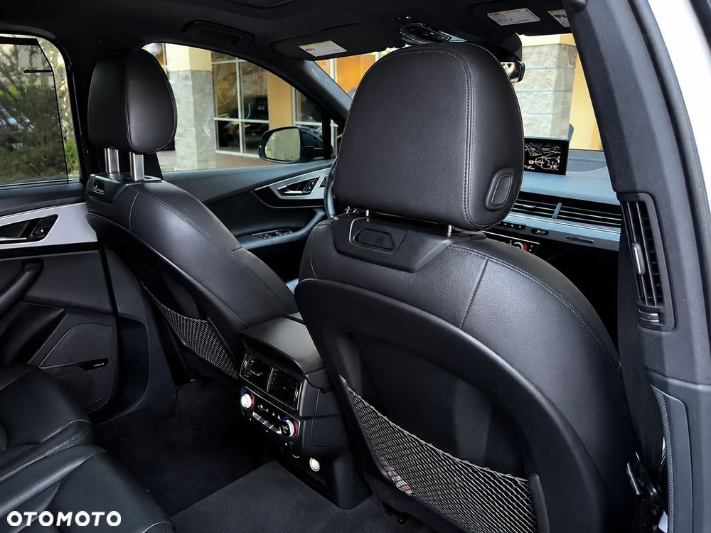 Audi Q7 3.0 TFSI Quattro Tiptronic - 16