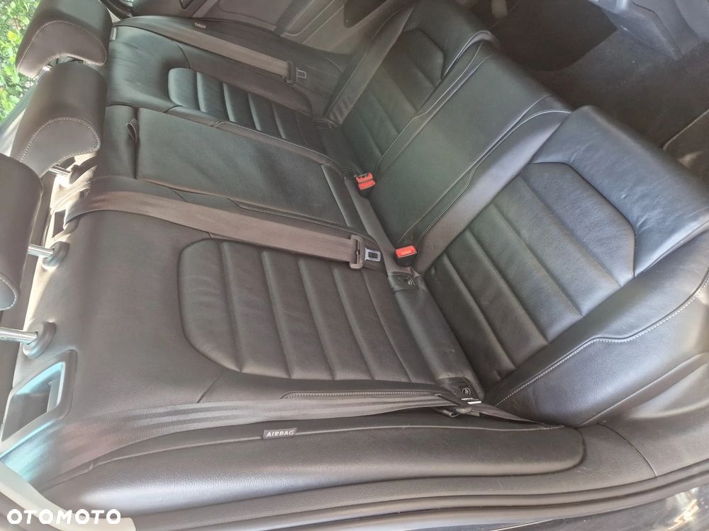 Volkswagen Golf - 16