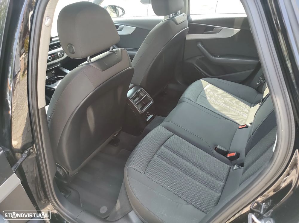 Audi A4 2.0 TDI S tronic design - 15