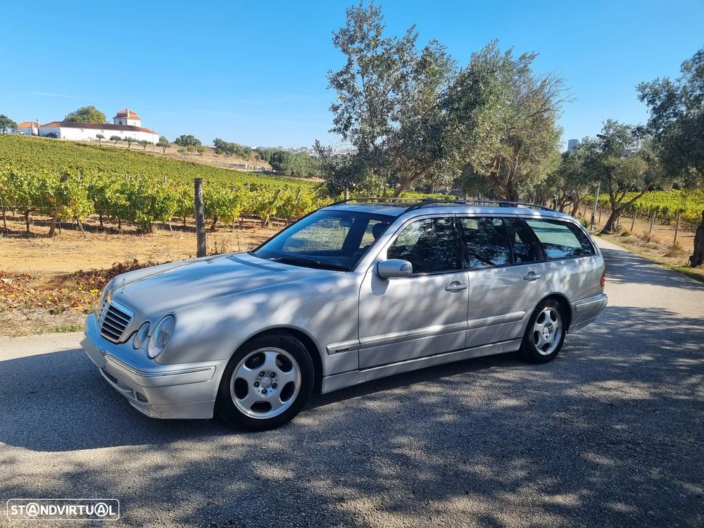 Mercedes-Benz E 200 - 1