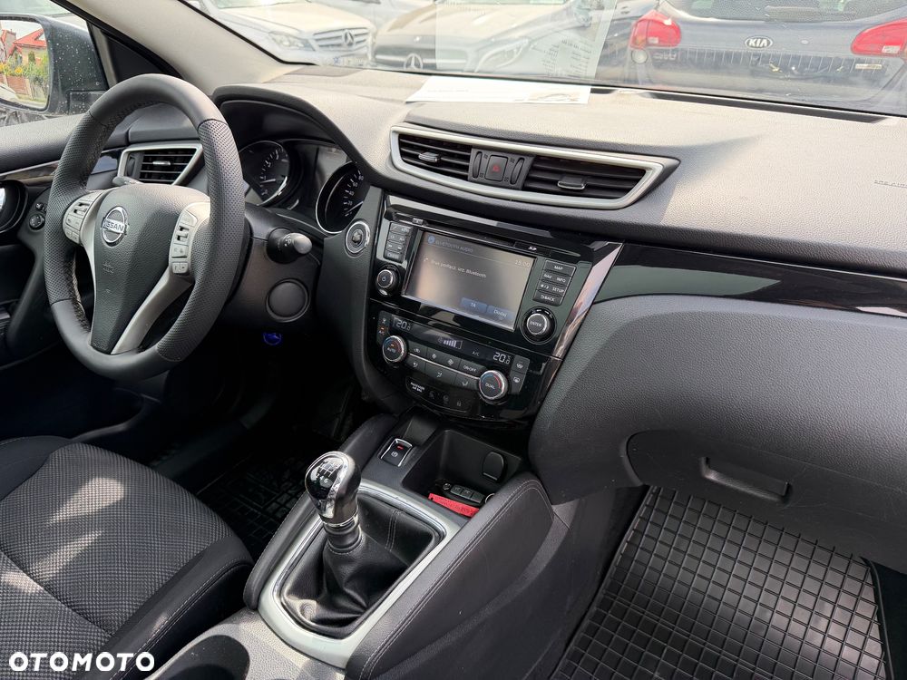 Nissan Qashqai 1.6 DIG-T N-Connecta - 40