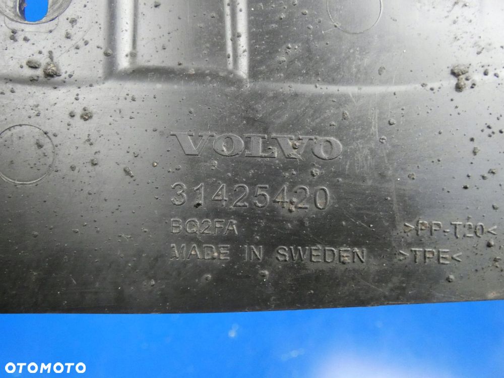 VOLVO XC90 II OSŁONA CHLAPACZ KIEROWNICA POWIETRZA PRAWY PRZÓD - 2