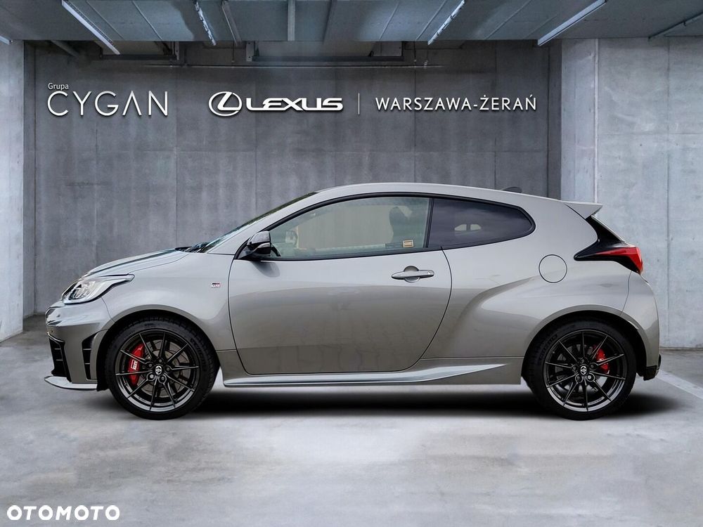 Toyota Yaris - 4