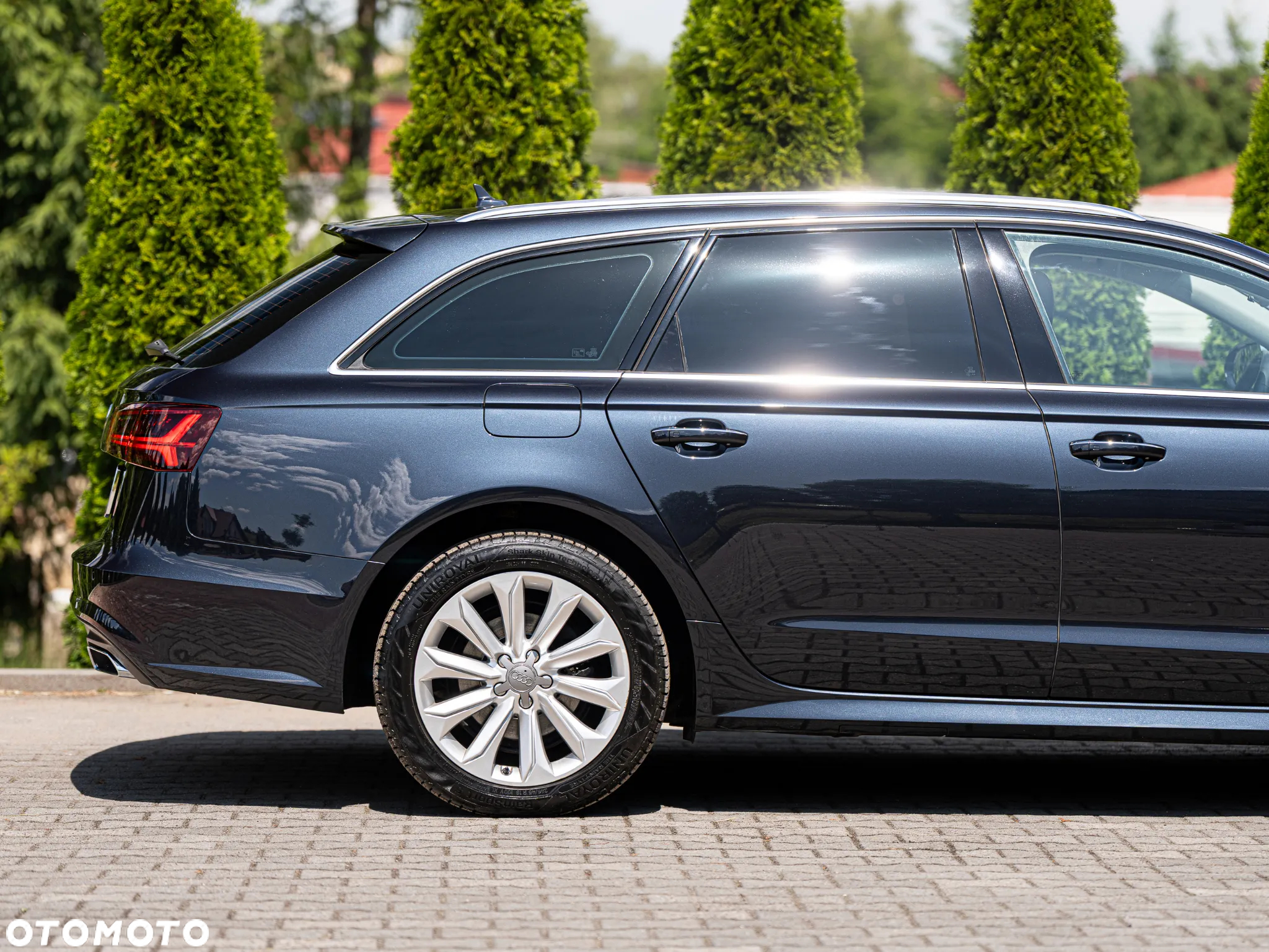 Audi A6 Avant 2.0 TDI quattro S tronic - 8