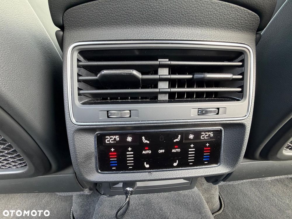 Audi SQ8 - 15