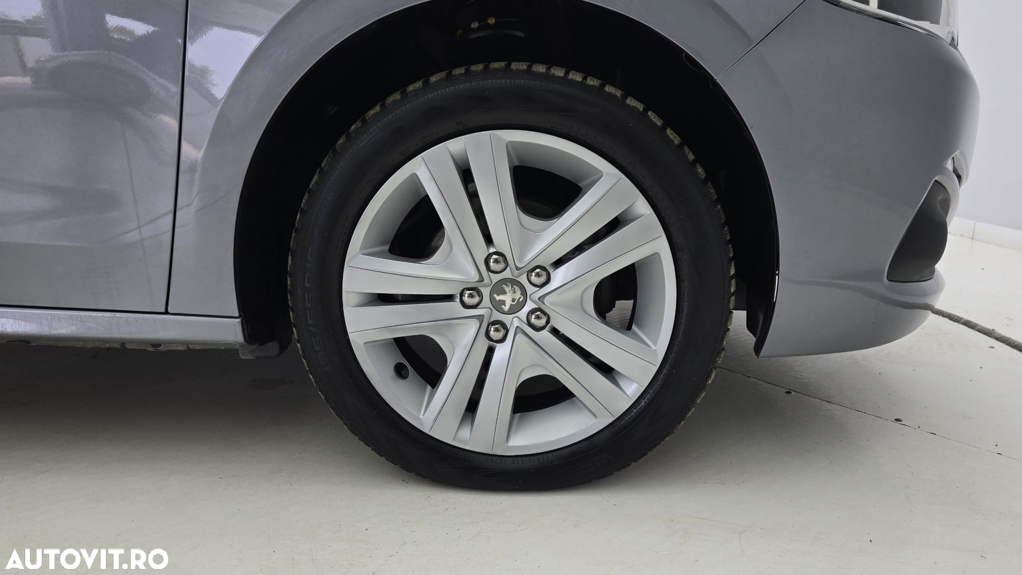 Peugeot 301 1.5 BlueHDI FAP Allure - 23