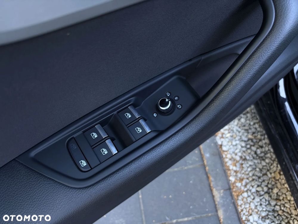 Audi A4 Avant 40 TFSI S tronic - 27