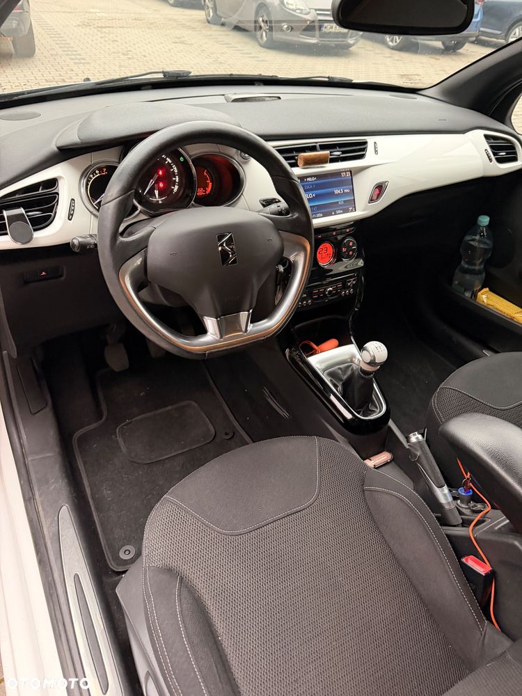 Citroën DS3 VTi 120 SoChic - 27