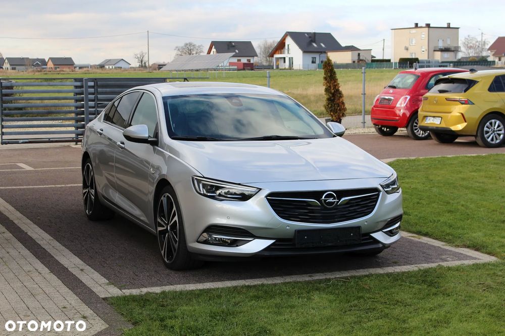 Opel Insignia Sport2.0 Direct InjTurbo 4x4 Exclusive - 1
