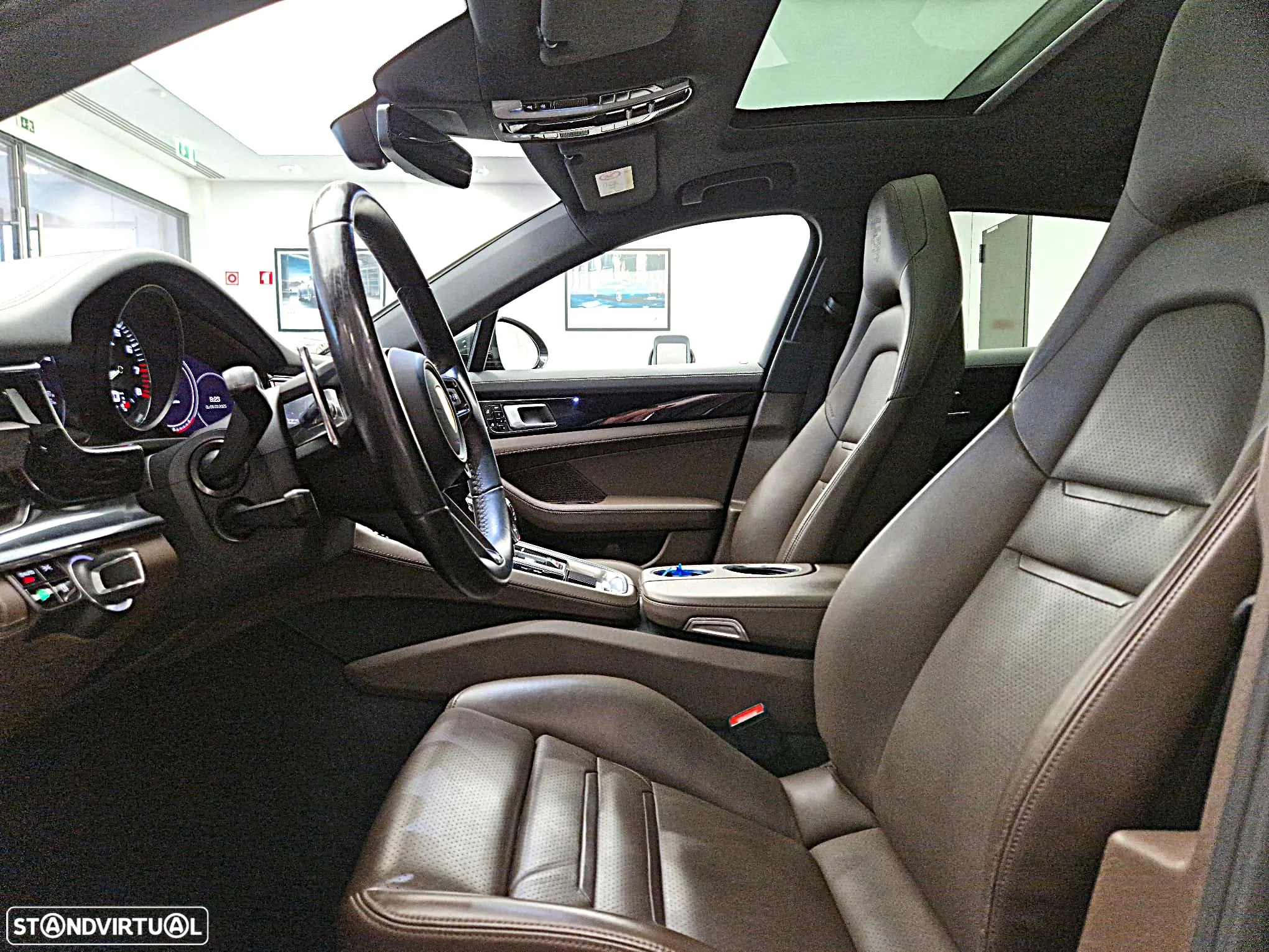Porsche Panamera 4 E-Hybrid - 14