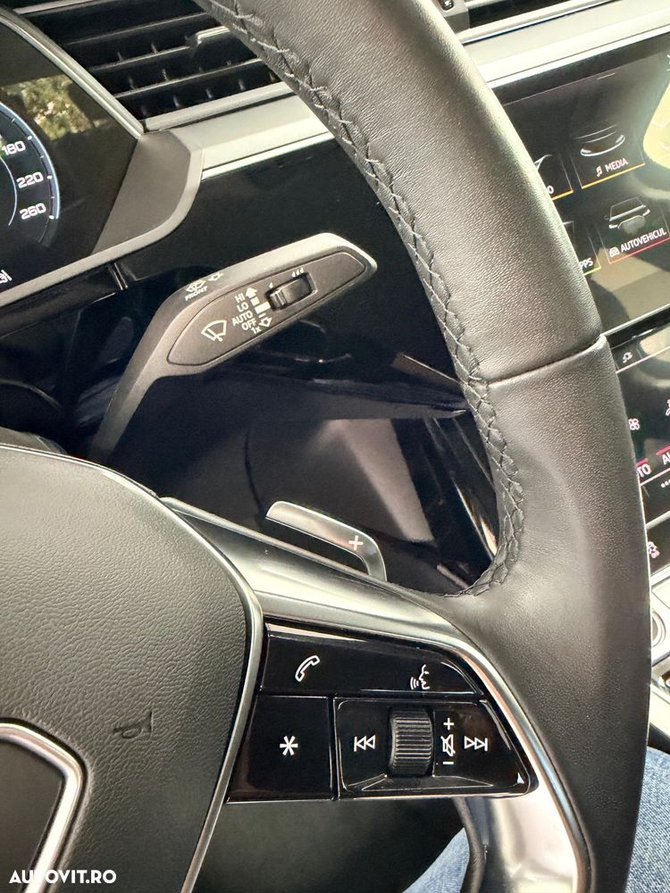 Audi e-tron 50 quattro S line - 26
