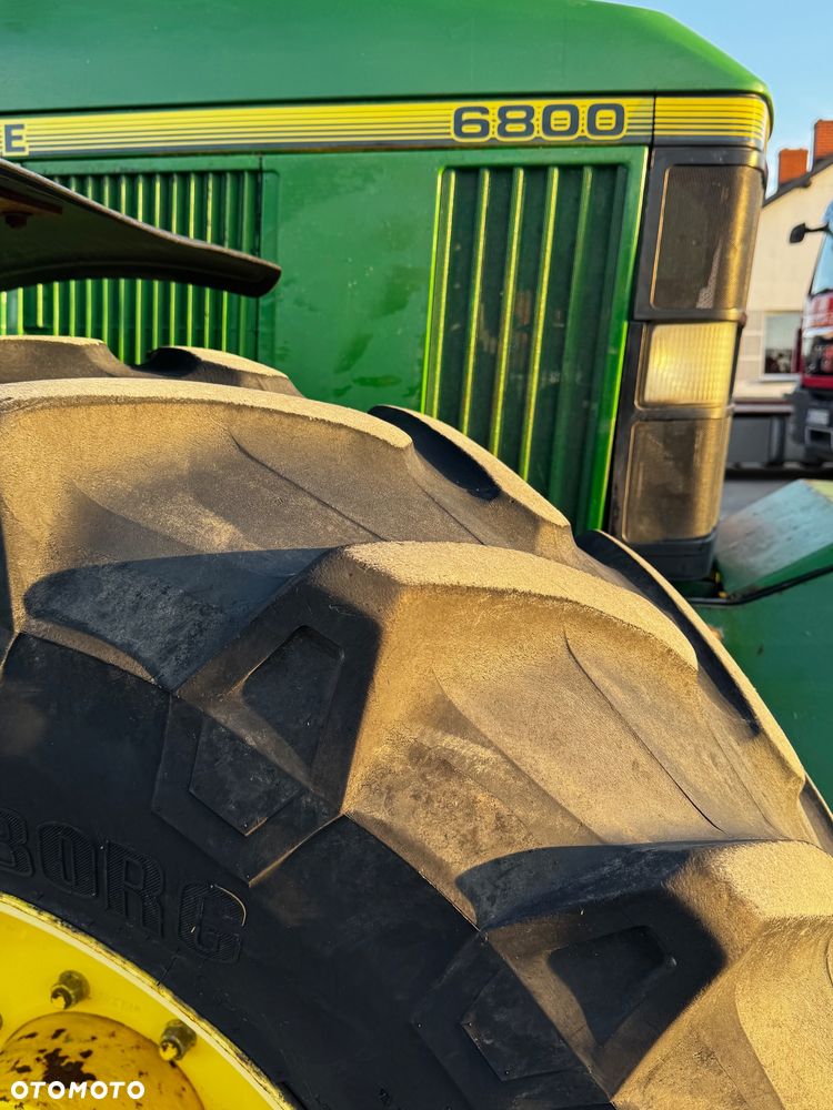 John Deere 6800 - 10