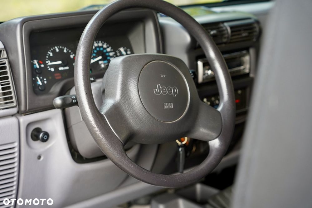Jeep Wrangler 2.5 Sport - 26