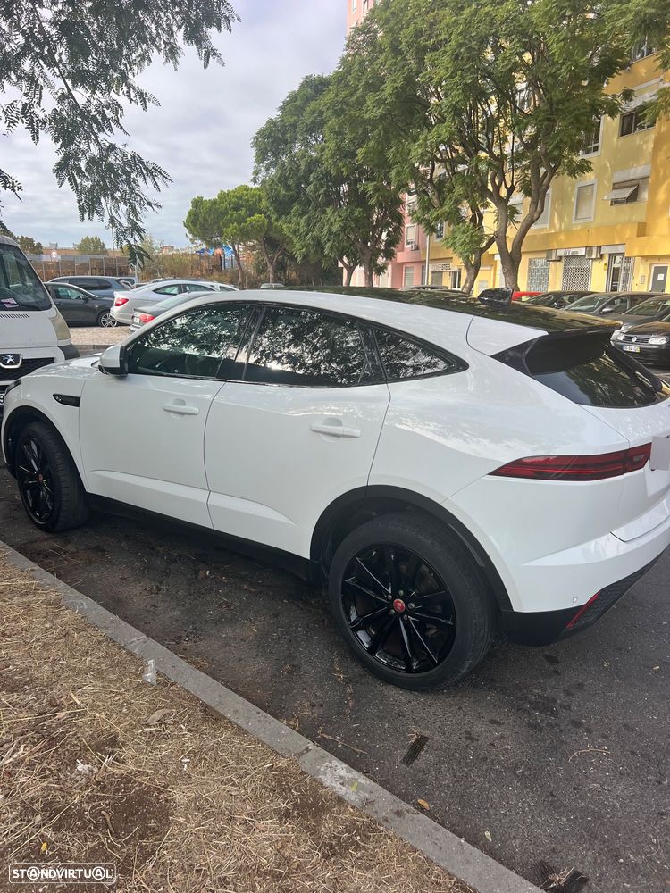 Jaguar E-Pace - 12