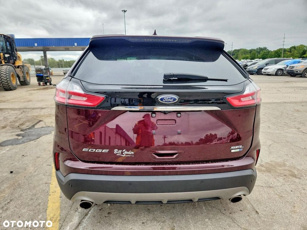 Ford Edge - 6