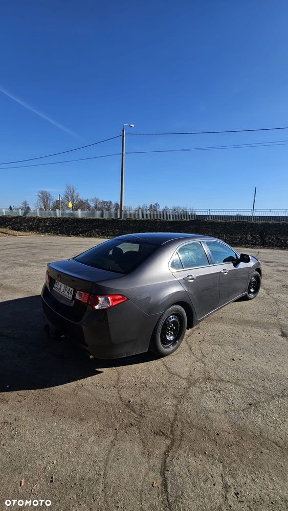 Honda Accord 2.0 Executive Nav - 4