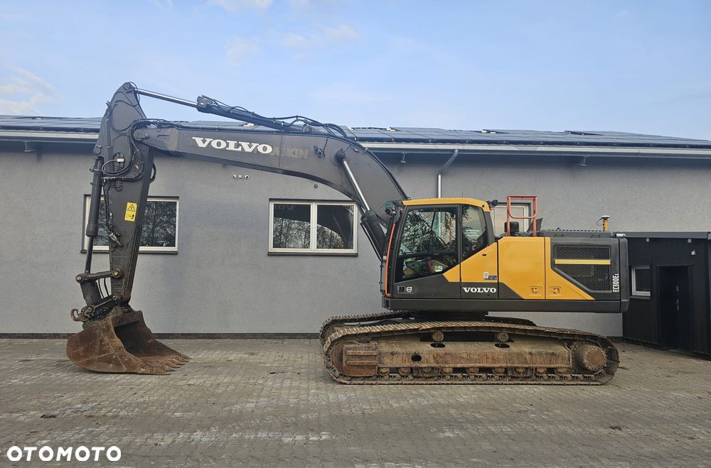 Volvo EC 300EL - 6