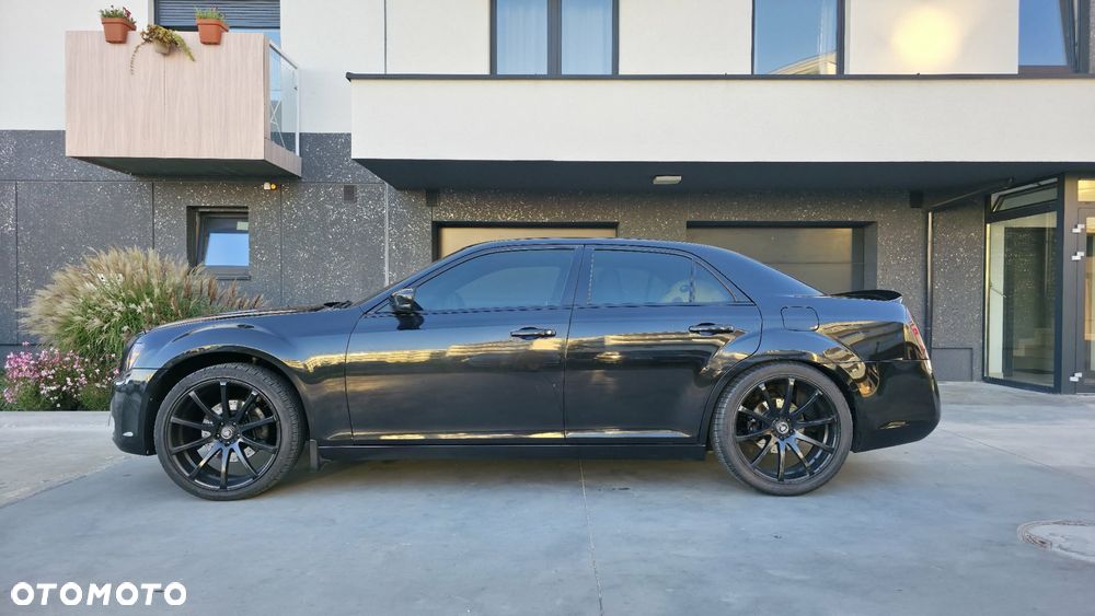 Chrysler 300C - 15