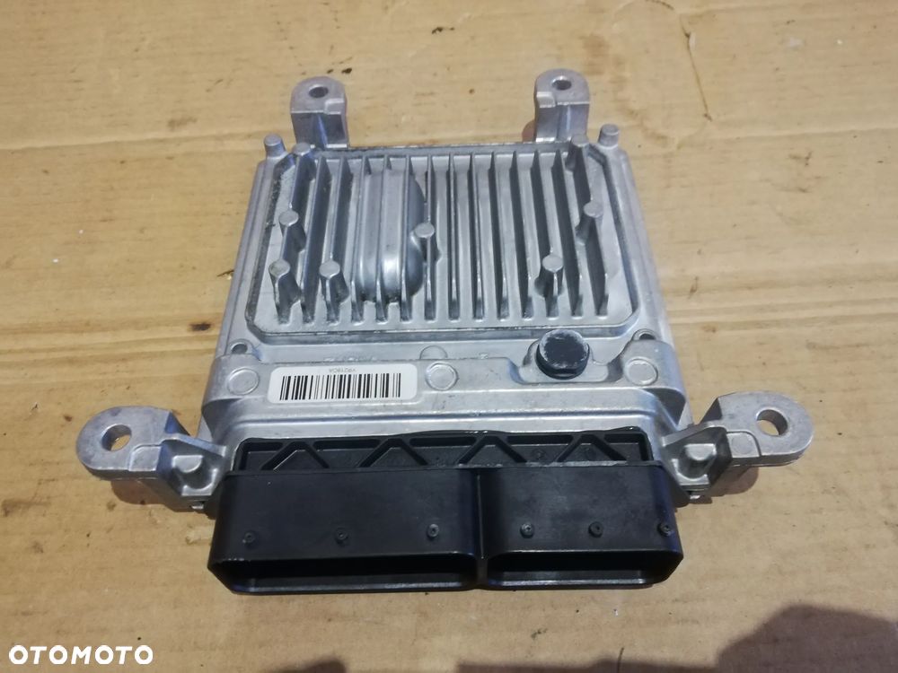 MERCEDES W212 STEROWNIKA KOMPUTER SILNIKA A6519007500 - 1