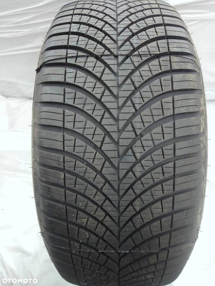 Goodyear Vector 4 Seasons GEN-3 275/45 R20 110Y 2025 - 1