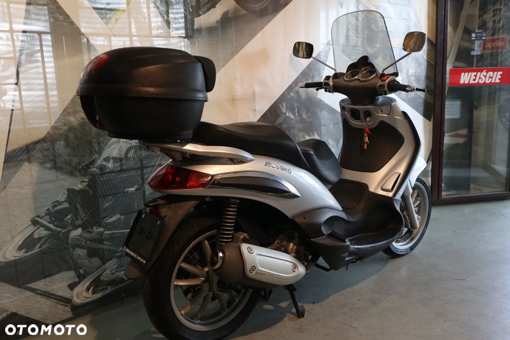 Piaggio Beverly - 21