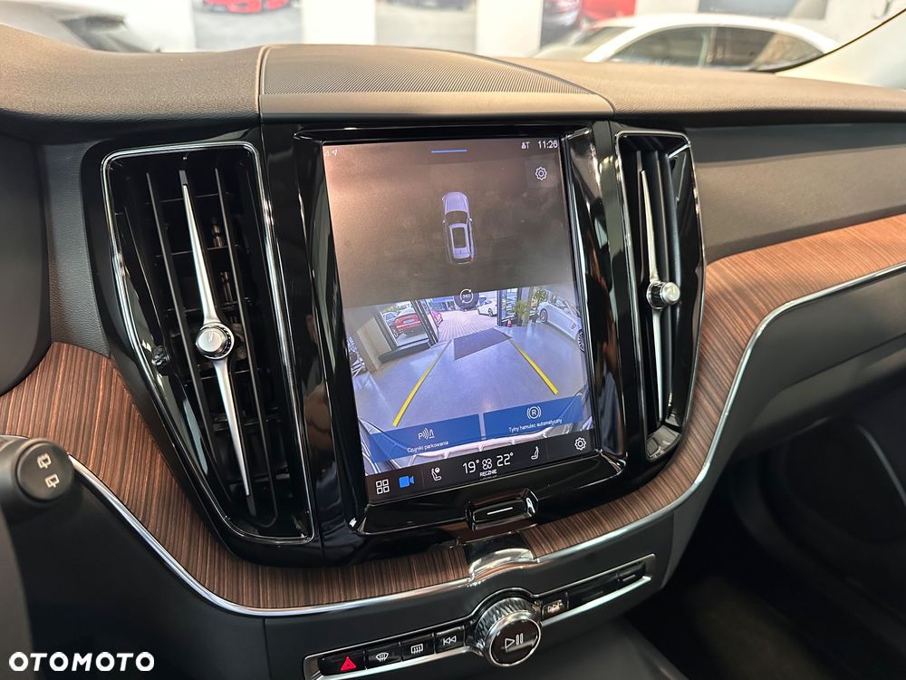 Volvo XC 60 B6 B AWD Ultimate Dark - 12