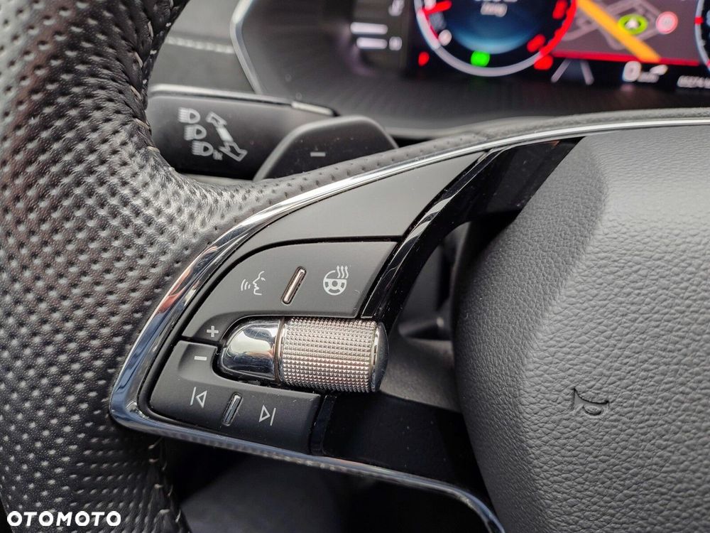 Skoda Octavia 2.0 TDI RS DSG - 32