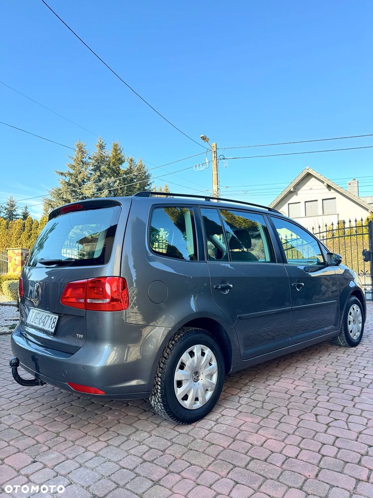 Volkswagen Touran - 2