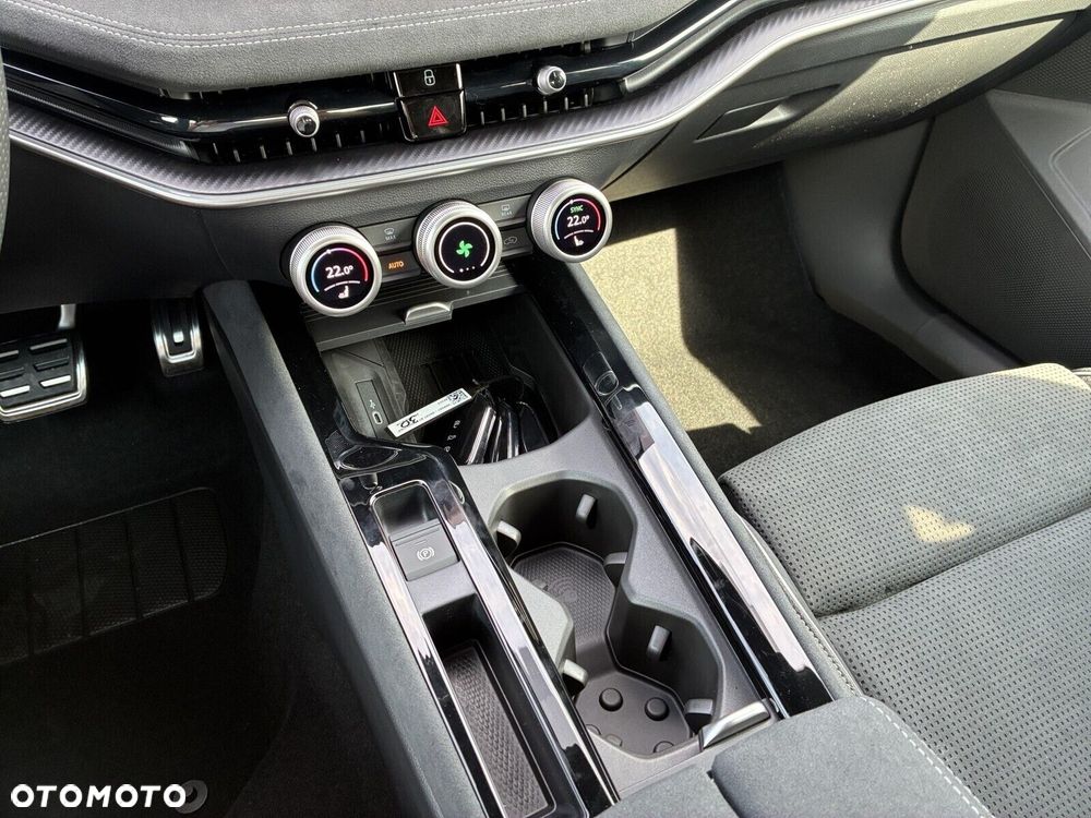 Skoda Superb 2.0 TSI Sportline DSG - 25
