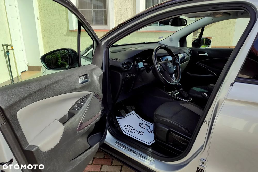 Opel Crossland X - 21
