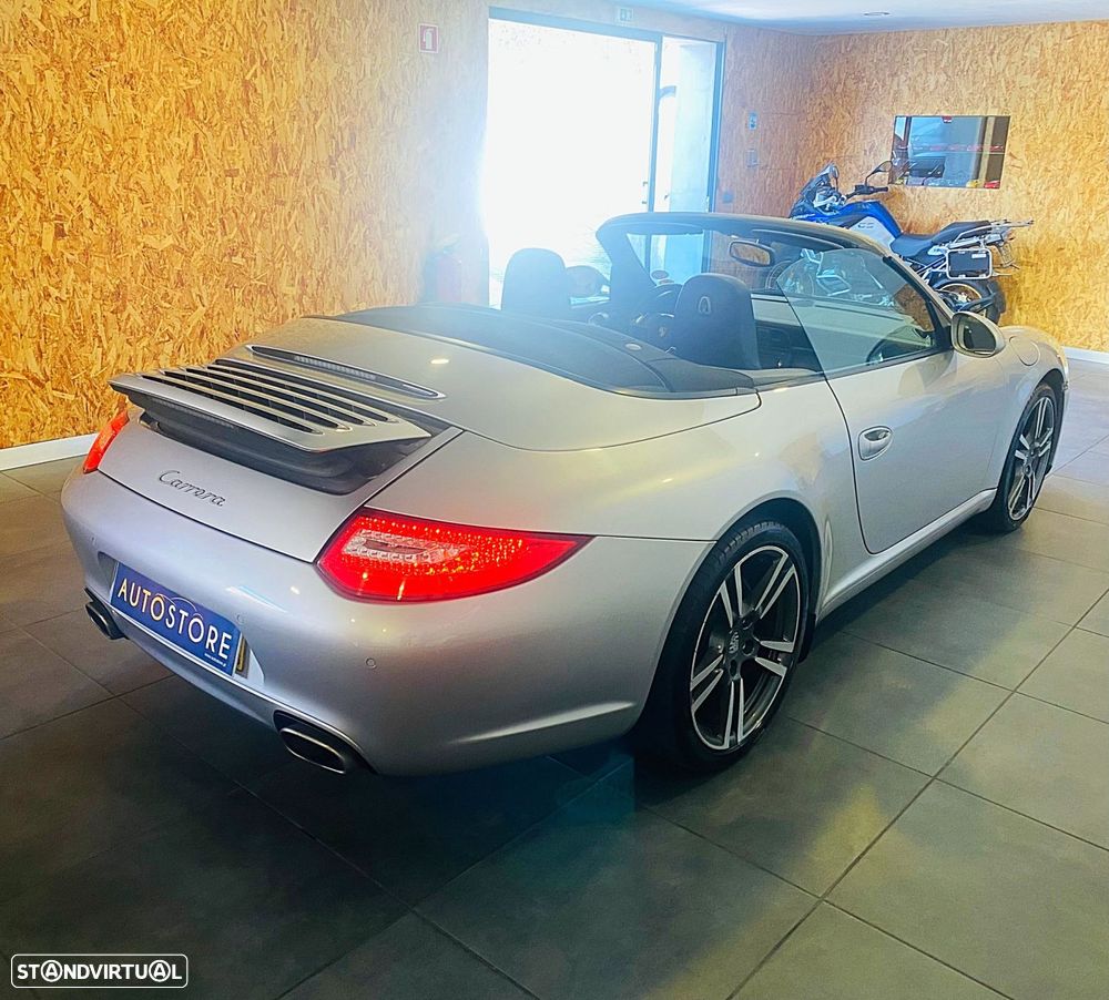 Porsche 911 Série F - 7
