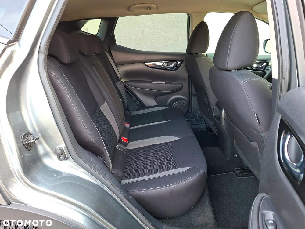 Nissan Qashqai 1.3 DIG-T N-WAY - 26