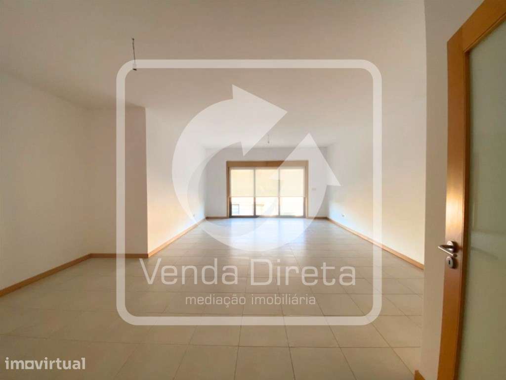Espaçoso T3 com 193 m² | 2 Parqueamentos e arrecadação | Urbanizaçã... - Grande imagem: 5/25