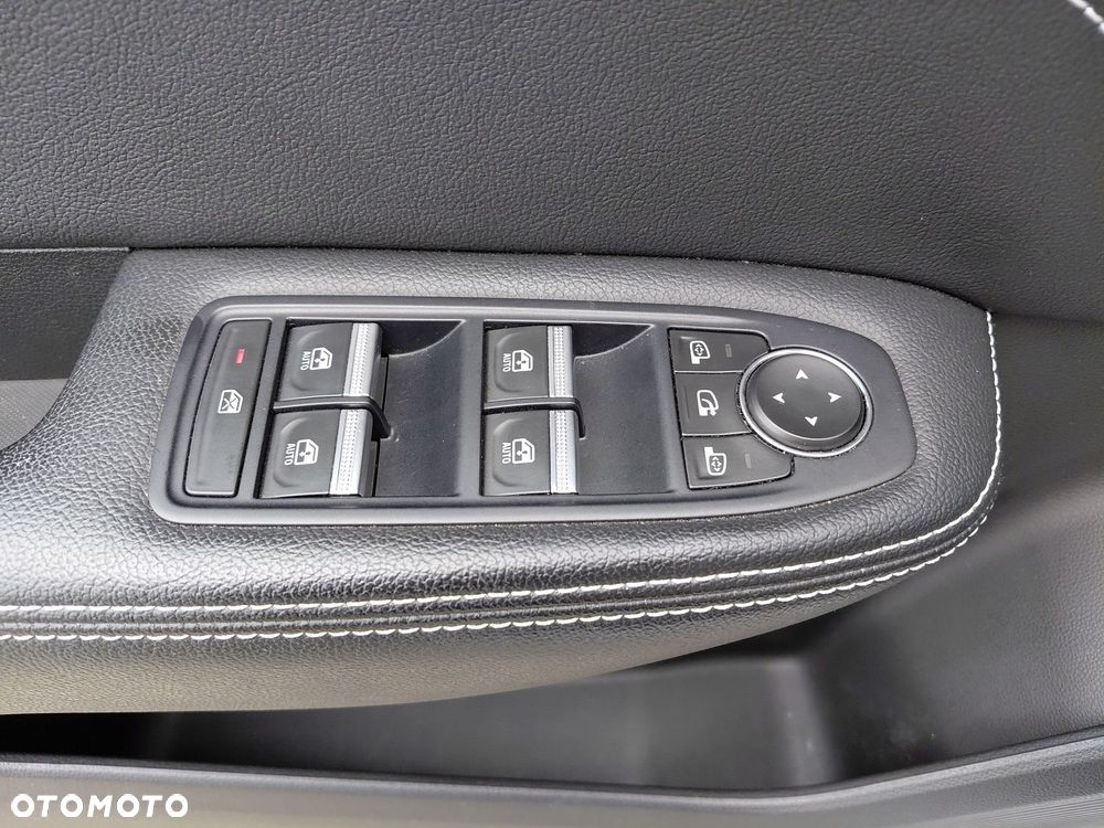 Renault Arkana 1.6 E-TECH Intens MMT - 23