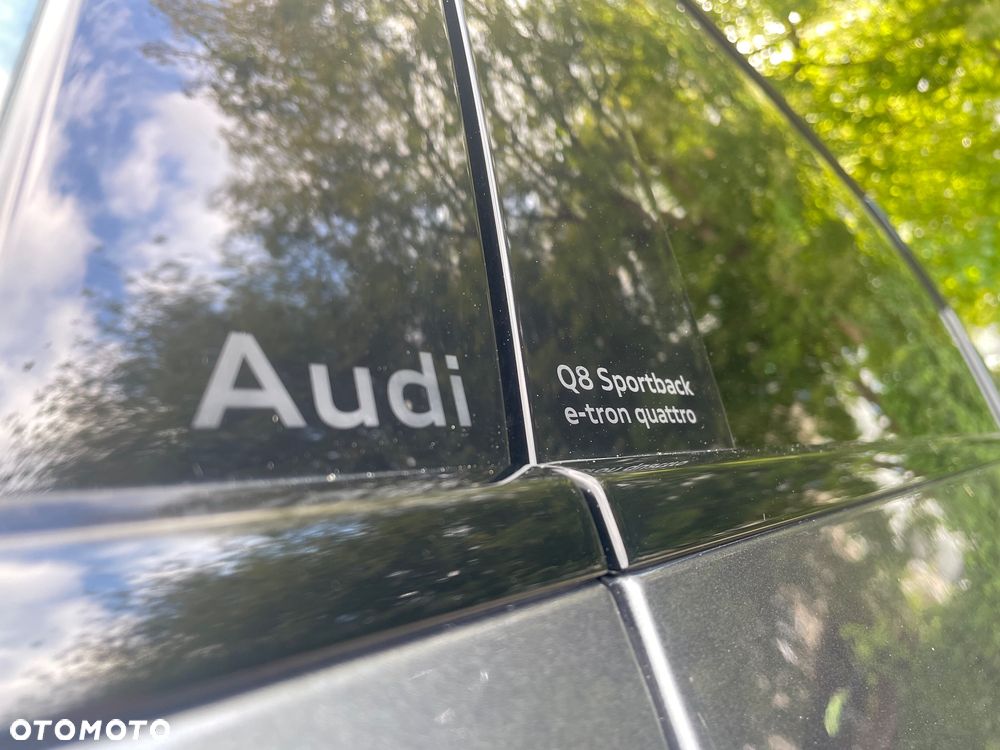 Audi Q8 Sportback e-tron - 19