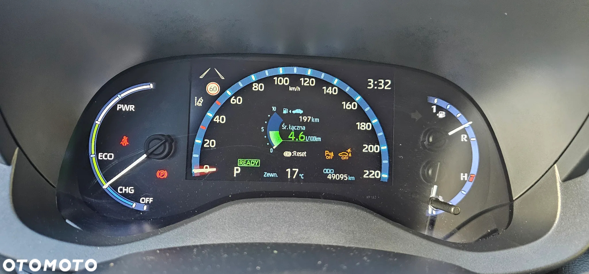 Toyota Yaris Cross Hybrid 1.5 Executive 4x4 - 12