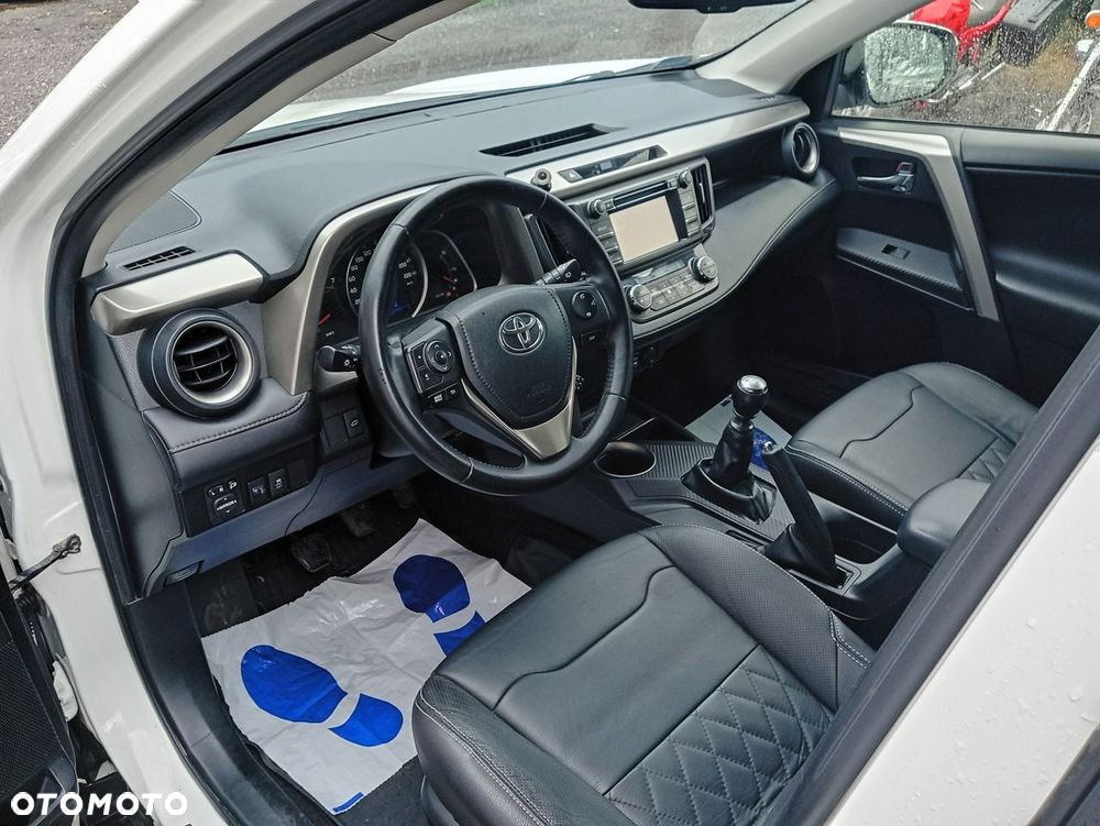 Toyota RAV4 - 7