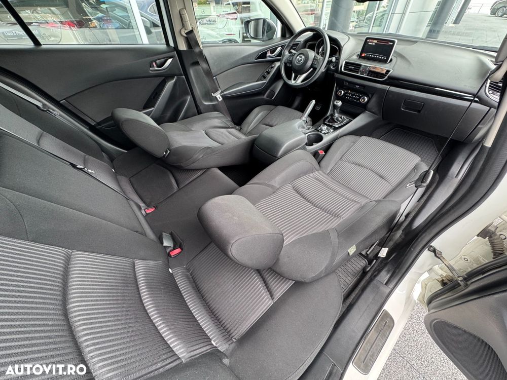 Mazda 3 - 16