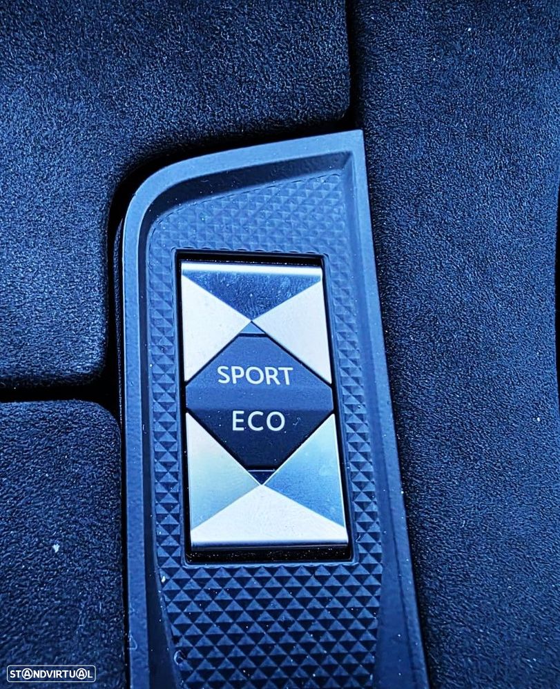 DS DS7 Crossback 1.5 BlueHDi Performance Line EAT8 - 23