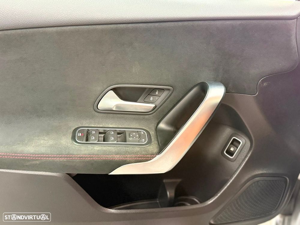 Mercedes-Benz A 250 e 8G-DCT AMG Line Advanced Plus - 24