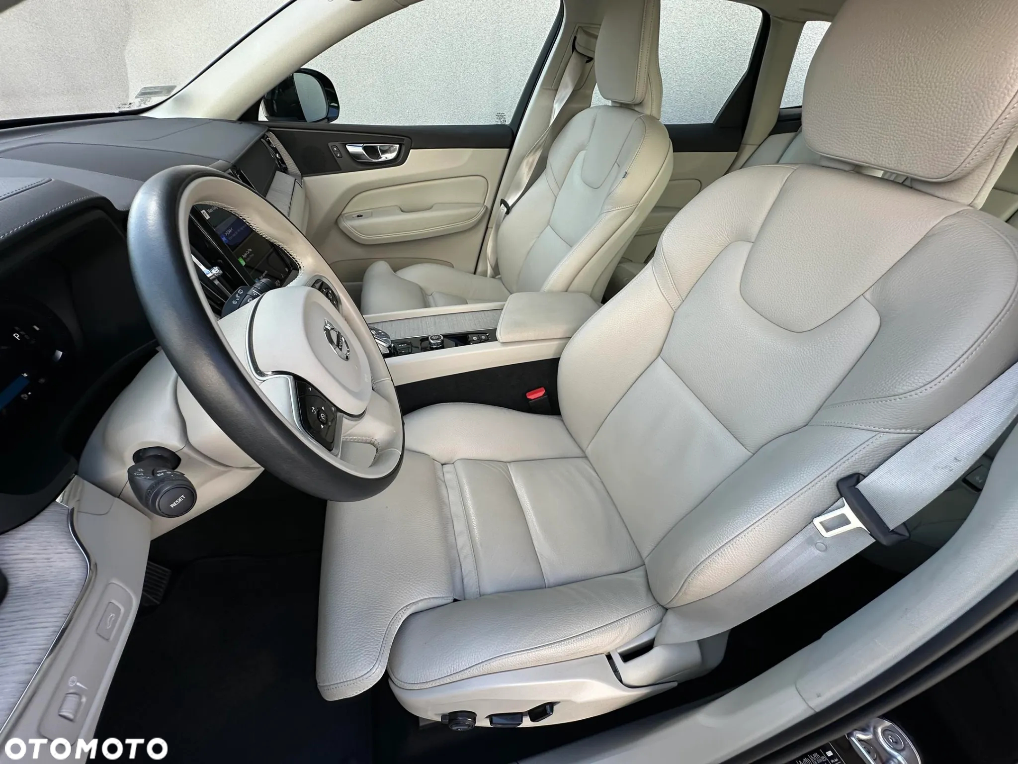 Volvo XC 60 B4 D AWD Inscription - 10