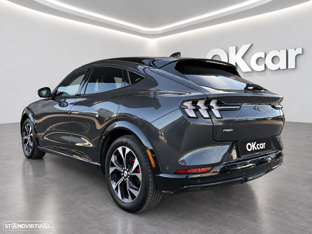 Ford Mustang Mach-E 75.7 kWh Premium AWD — photo 2