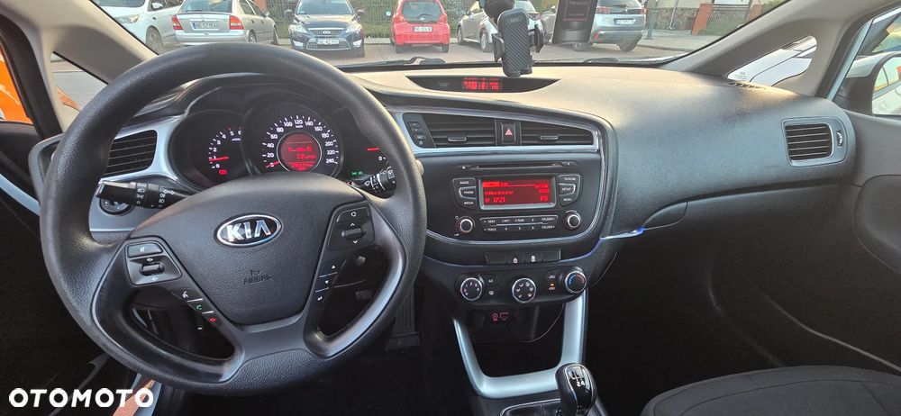 Kia Ceed 1.6 CRDi S - 11