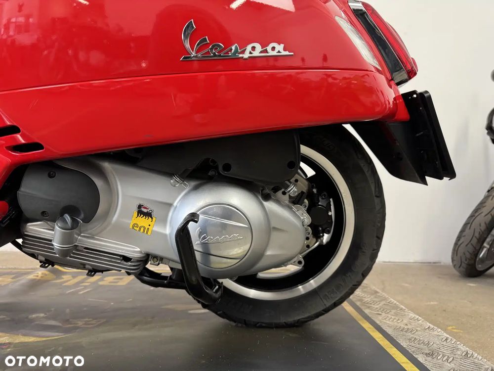Piaggio Vespa - 24