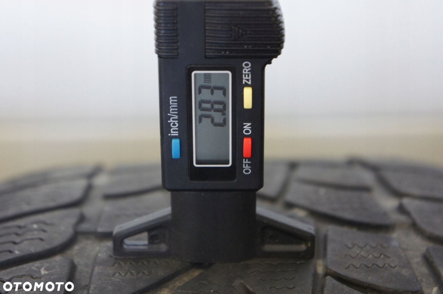 NR 277 Koła Zima Alufelgi AUDI A6 225/55/17 Dunlop ok. 6,4mm - 7