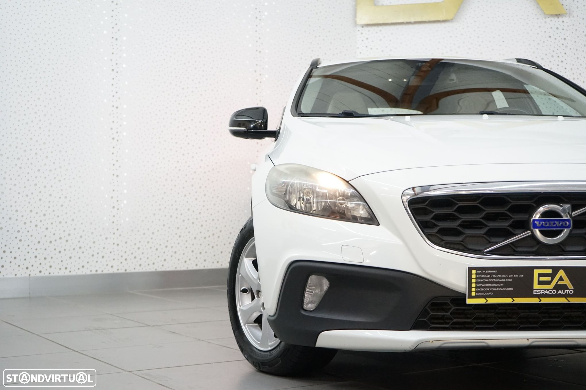 Volvo V40 Cross Country 1.6 D2 Summum - 6