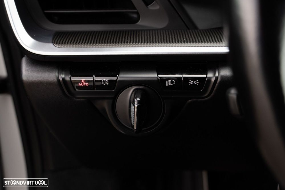 Porsche 911 (992) Carrera 4S PDK - 33