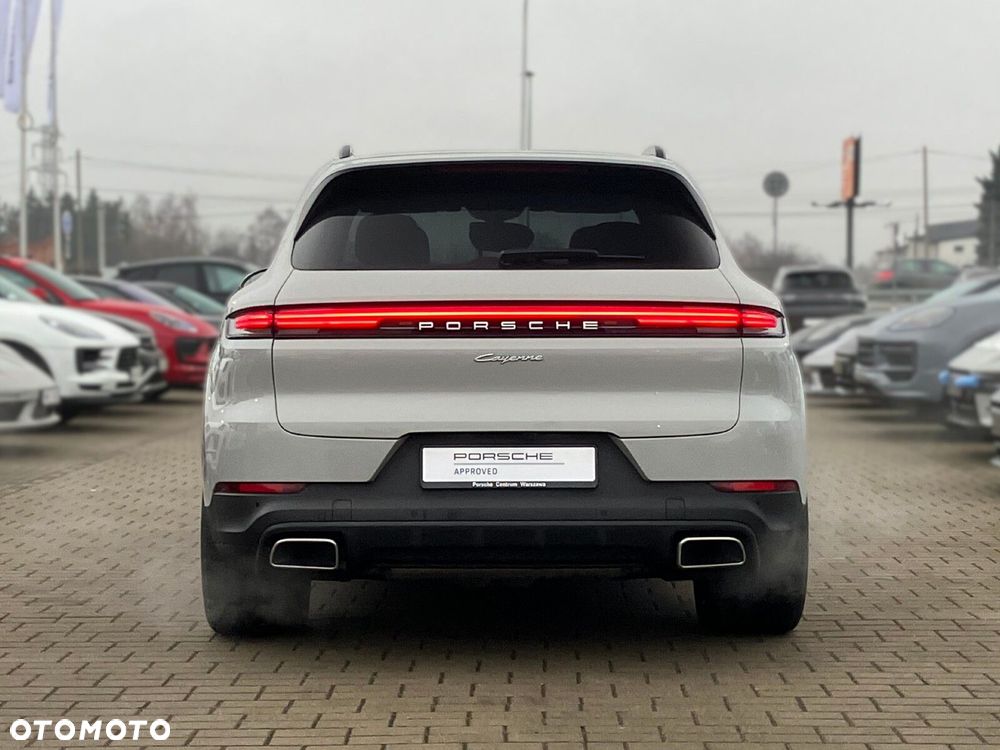 Porsche Cayenne - 5