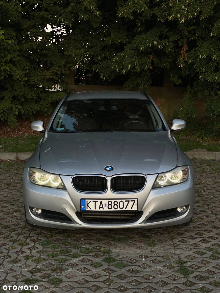 BMW Seria 3 318d - 3