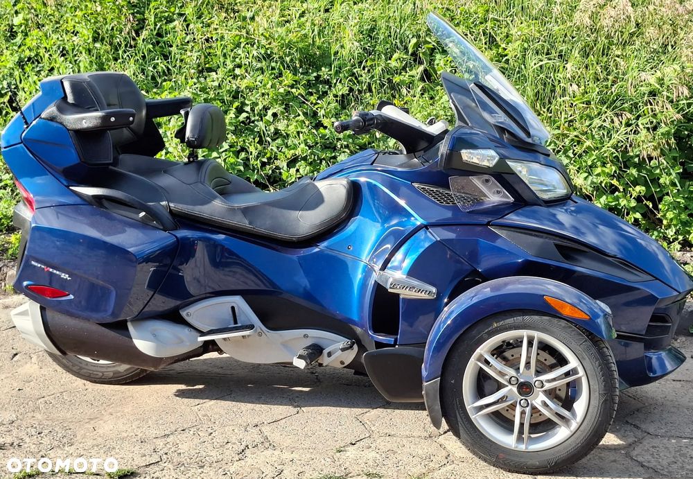 Can-Am Spyder - 2